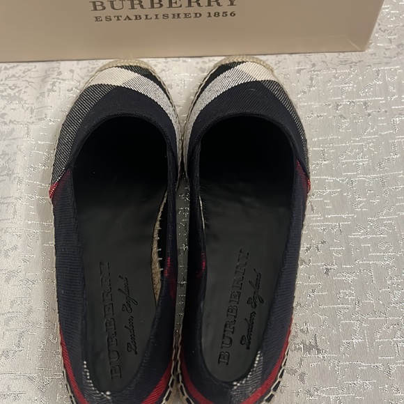 Authentic Burberry Alf Hodgeson  Flat Espadrilles Navy Check - Picture 5 of 10